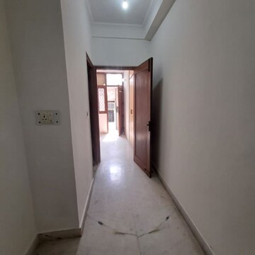 Building Lobby in 1 BHK Builder Floor at Malviya Nagar – for Rent