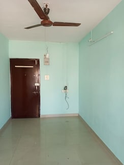 1 BHK Apartment For Rent in Mahalaxmi CHS Worli