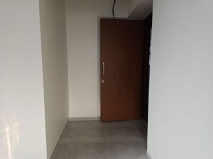 Room in 1 BHK Apartment at Earth Vintage, Dadar West – for Rent