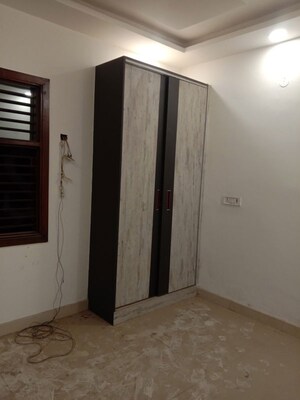 Room in 2 BHK Independent House at Dwarka Mor – for Sale