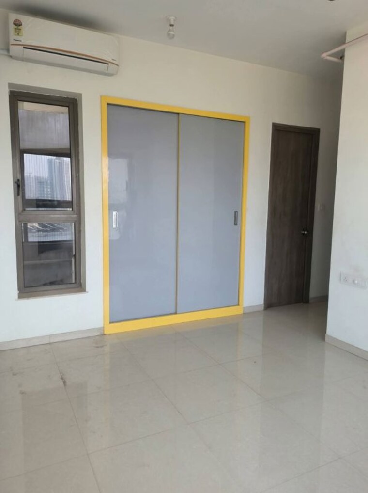 Room, kalpataru-paramount 2 Bedroom 711 Sq.Ft. Apartment In Kapur Bawdi Thane 10014233