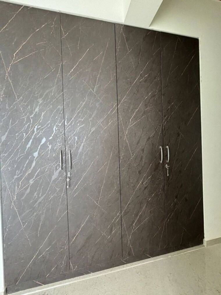 Bathroom, rosa-manhattan 3 Bedroom 911 Sq.Ft. Apartment In Ghodbunder Road Thane 10014236