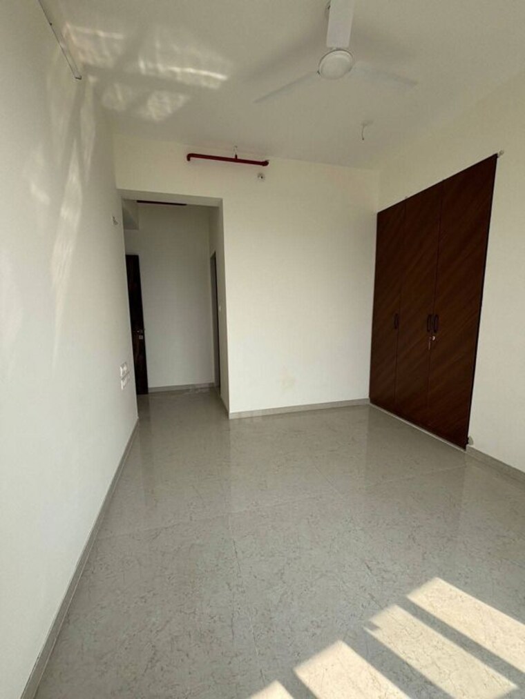 Room, rosa-manhattan 3 Bedroom 911 Sq.Ft. Apartment In Ghodbunder Road Thane 10014236