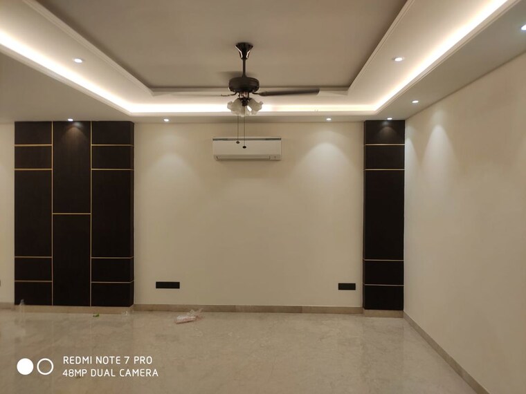 Bathroom, south extension ii 4 Bedroom 2700 Sq.Ft. Builder Floor In South Extension ii Delhi 10014248