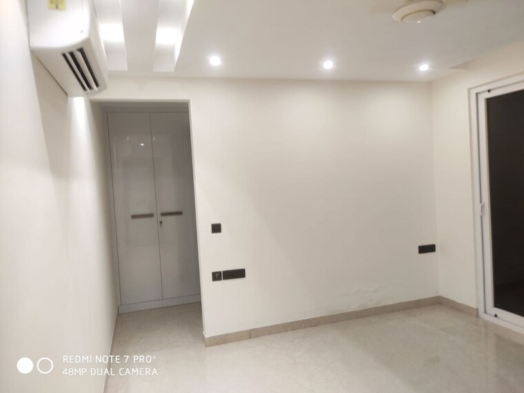Room, south extension ii 4 Bedroom 2700 Sq.Ft. Builder Floor In South Extension ii Delhi 10014248