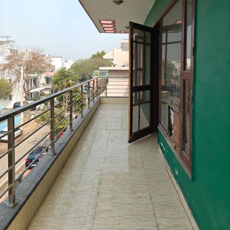 Balcony, palam-vihar-residents-association 4 Bedroom 270 Sq.Yd. Independent House In Palam Vihar Gurgaon 10014263
