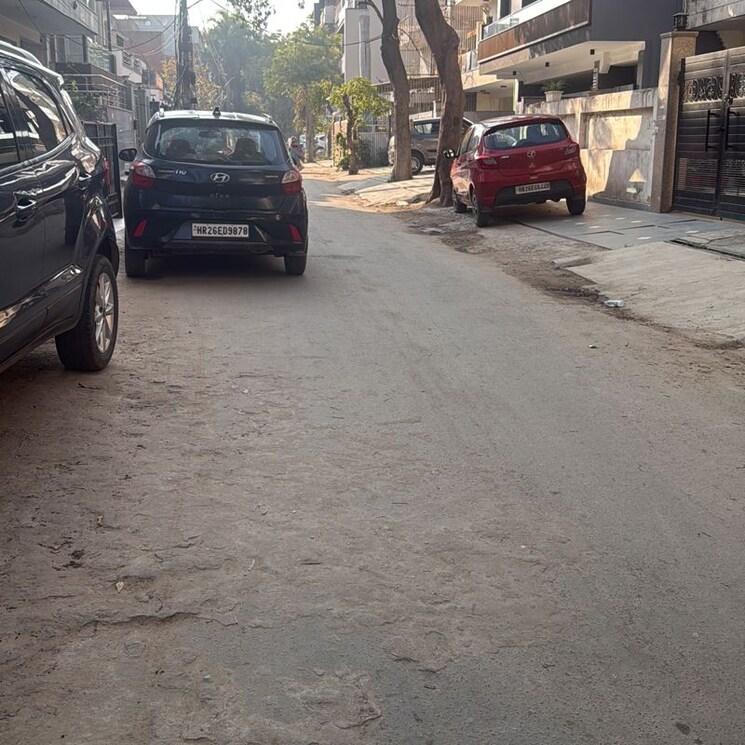  Parking, palam-vihar-residents-association 4 Bedroom 270 Sq.Yd. Independent House In Palam Vihar Gurgaon 10014263