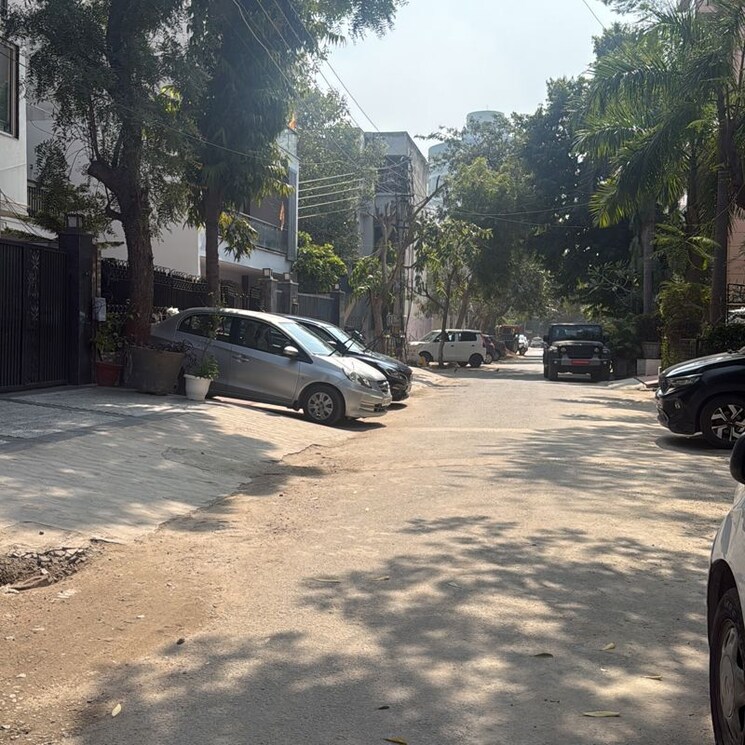  Parking, palam-vihar-residents-association 4 Bedroom 270 Sq.Yd. Independent House In Palam Vihar Gurgaon 10014263