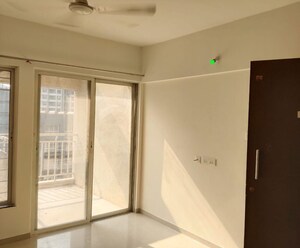 Room in 2 BHK Apartment at Mantra Insignia, Mundhwa – for Rent