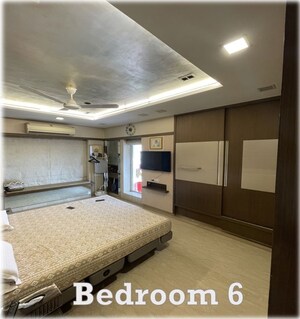 Bedroom in 6 BHK Apartment at Evershine Jewel, Khar West – for Sale