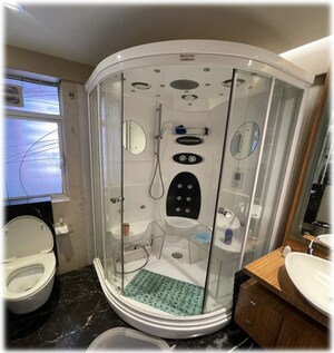 Bathroom in 6 BHK Apartment at Evershine Jewel, Khar West – for Sale