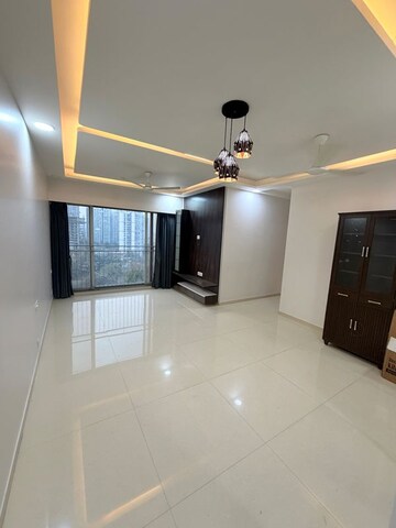 2 BHK Apartment For Rent in Kalpataru The Sunrise, Kolshet Road