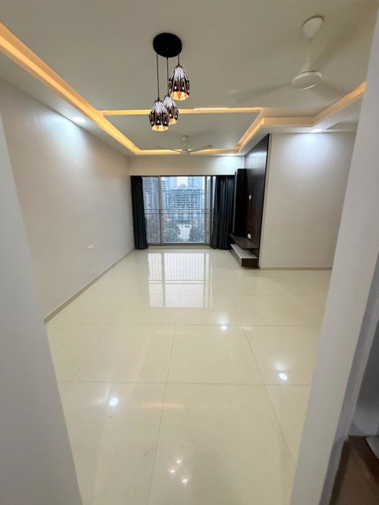 Living Room, kalpataru-the-sunrise 2 Bedroom 950 Sq.Ft. Apartment In Kolshet Road Thane 10014279