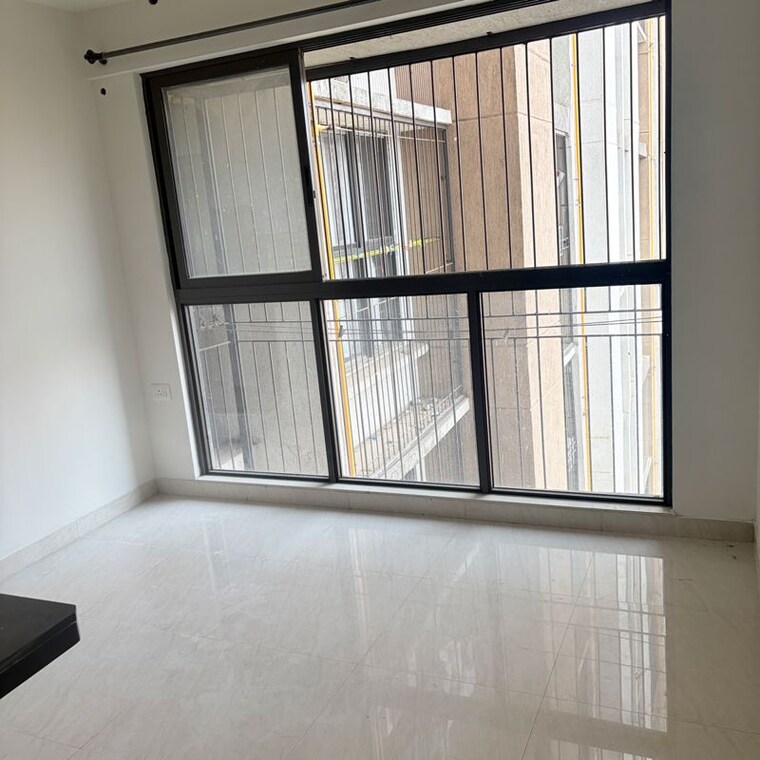 Room, lodha-quality-home-tower-5 1 Bedroom 500 Sq.Ft. Apartment In Saket Complex Thane 10010633