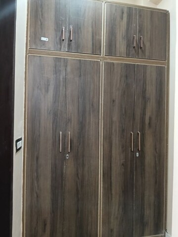 Furnished Amenities in 2 BHK Builder Floor at Shivaji Nagar – for Rent