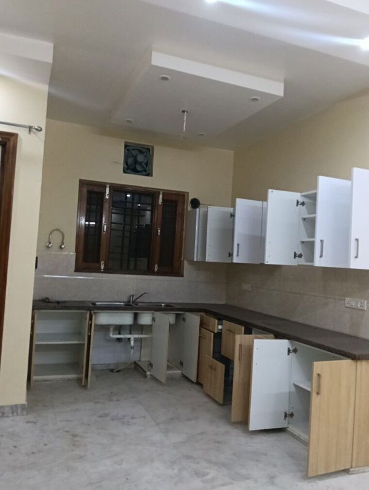 Kitchen, shivaji nagar 2 Bedroom 1000 Sq.Ft. Builder Floor In Shivaji Nagar Gurgaon 10014293