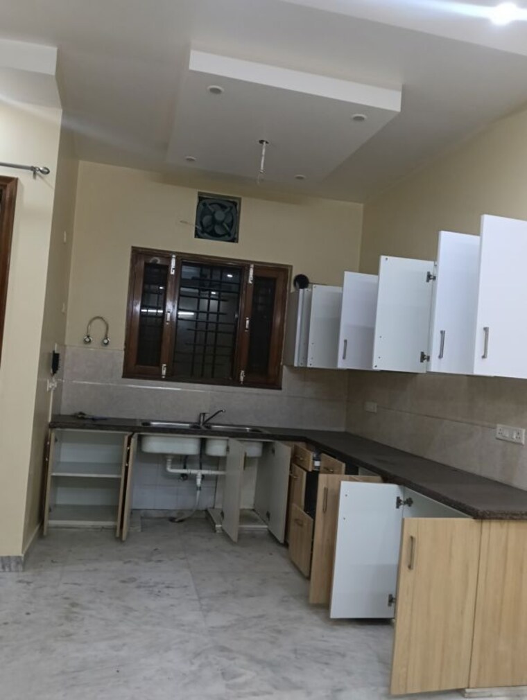 Kitchen, shivaji nagar 2 Bedroom 1000 Sq.Ft. Builder Floor In Shivaji Nagar Gurgaon 10014293
