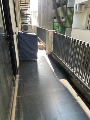 Balcony in 3 BHK Builder Floor at Sector 46 – for Rent