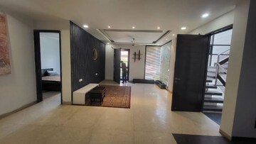 Living Room in 3 BHK Builder Floor at Sector 45 – for Rent
