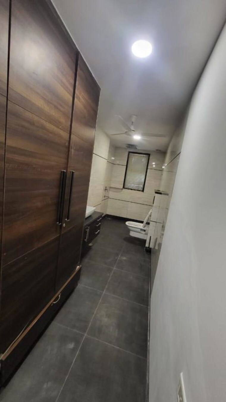 Bathroom, sector 45 3 Bedroom 2500 Sq.Ft. Builder Floor In Sector 45 Gurgaon 10014296