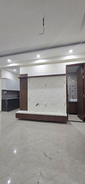3 BHK Builder Floor For Rent in Sector 14