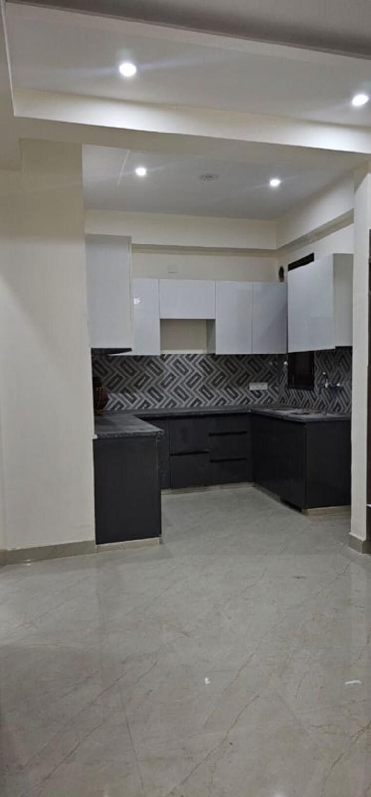 Kitchen, sector 14 3 Bedroom 1450 Sq.Ft. Builder Floor In Sector 14 Gurgaon 10014316
