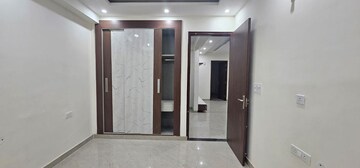 Building Lobby in 3 BHK Builder Floor at Sector 14 – for Rent