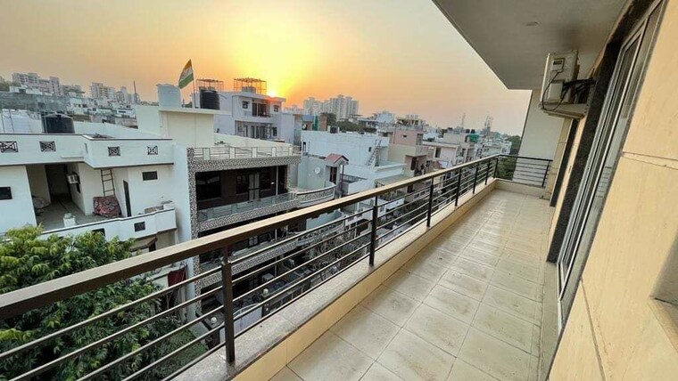 Balcony, sector 31 2 Bedroom 1450 Sq.Ft. Builder Floor In Sector 31 Gurgaon 10014319