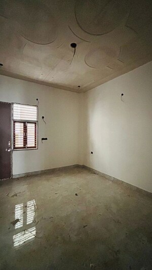 Room in 3 BHK Independent House at Rajendra Park – for Sale