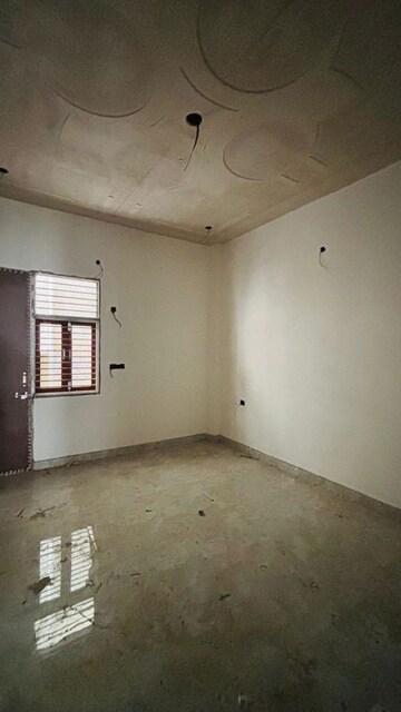 Room in 3 BHK Independent House at Rajendra Park – for Sale