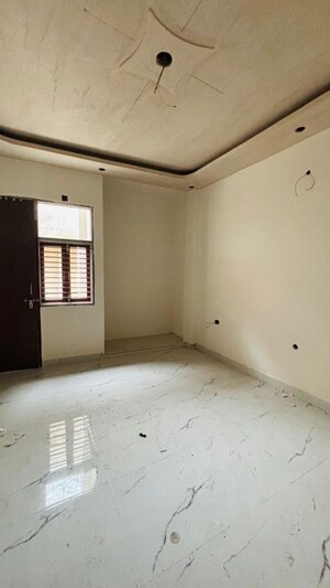 Room in 3 BHK Independent House at Rajendra Park – for Sale