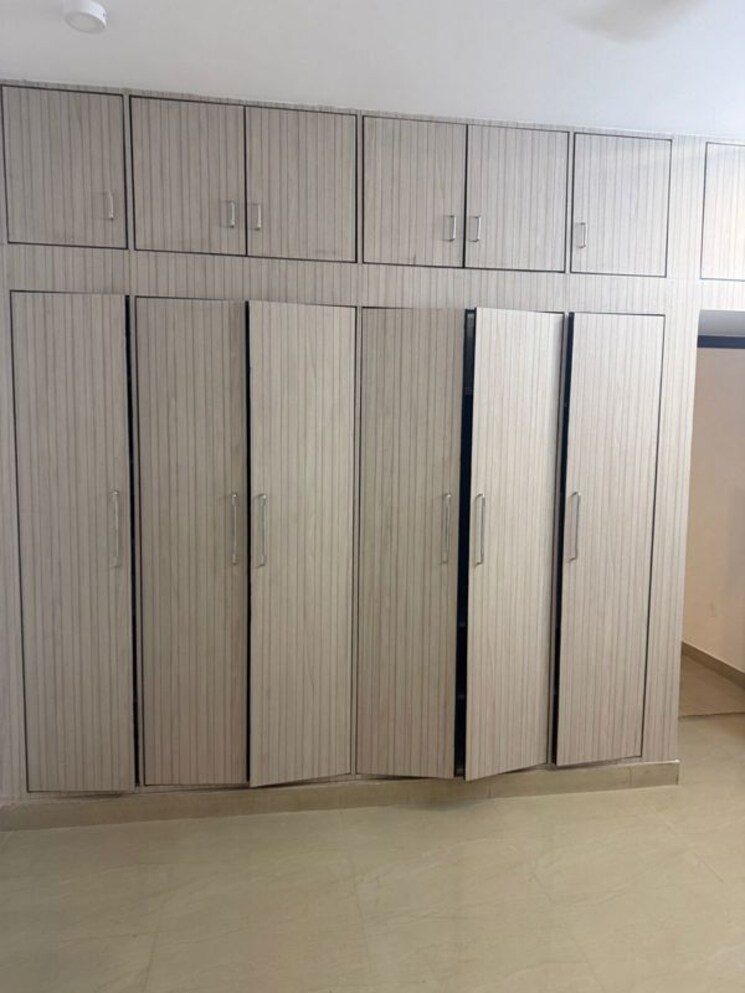 undefined, lajpat nagar i 2 Bedroom 101 Sq.Yd. Apartment In Lajpat Nagar I Delhi 10014356