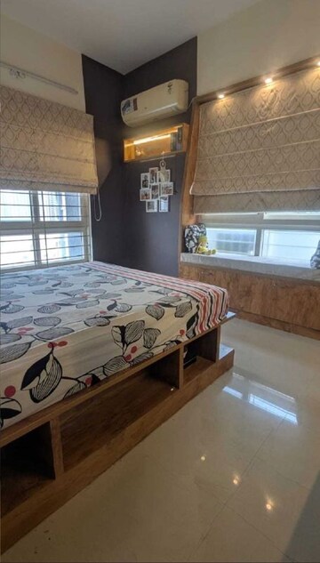 Bedroom in 2 BHK Apartment at Silver Oaks Manikonda, Manikonda – for Rent