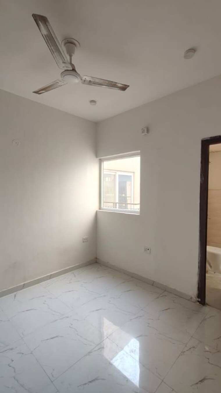 Room, pivotal-paradise 2.5 Bedroom 1250 Sq.Ft. Apartment In Sector 62 Gurgaon 10014365