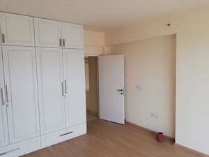 Room in 3 BHK Builder Floor at DLF Gardencity Enclave, Sector 93 – for Sale