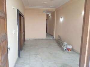 Room in 2.5 BHK Apartment at Malviya Nagar – for Sale