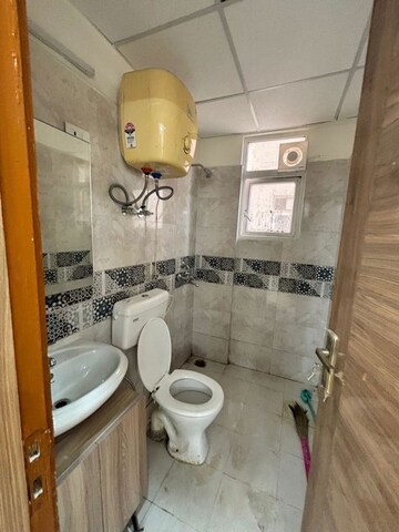 Bathroom in 2 BHK Apartment at Signature Global Prime, Sector 63a – for Sale