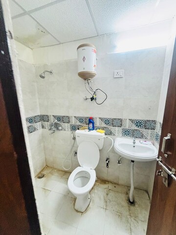 Bathroom in 2 BHK Apartment at Signature Global Prime, Sector 63a – for Sale