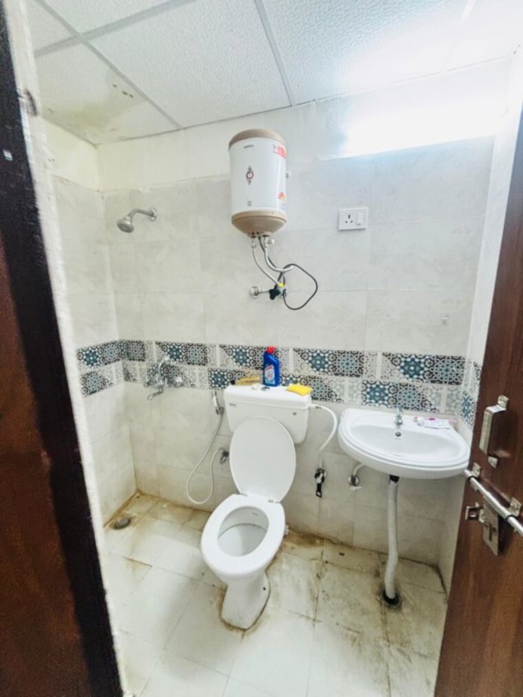 Bathroom, signature-global-prime 2 Bedroom 573 Sq.Ft. Apartment In Sector 63a Gurgaon 10014386