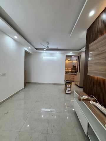 Furnished Amenities in 2 BHK Apartment at Signature Global Prime, Sector 63a – for Sale
