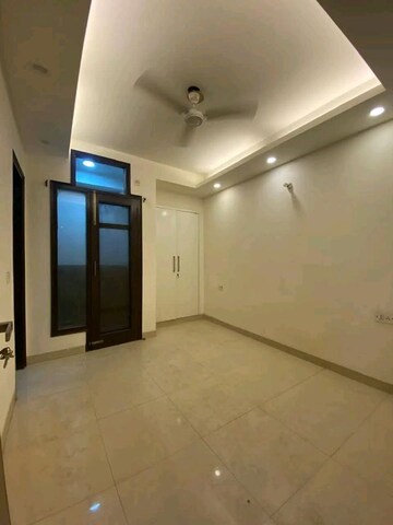 Room in 2 BHK Builder Floor at Chattarpur – for Rent