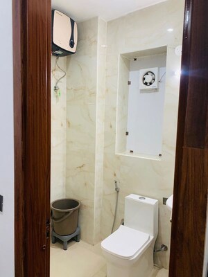 Bathroom in 2 BHK Builder Floor at Sector 42 – for Rent