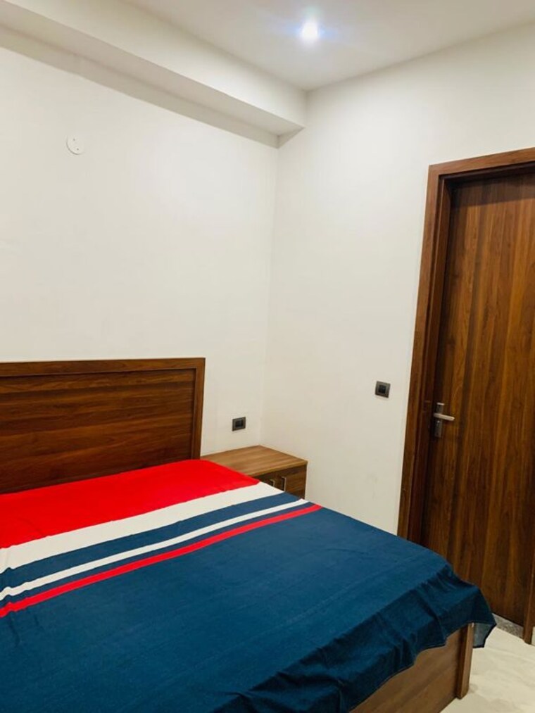 Bedroom, sector 42 2 Bedroom 205 Sq.Yd. Builder Floor In Sector 42 Gurgaon 10014411