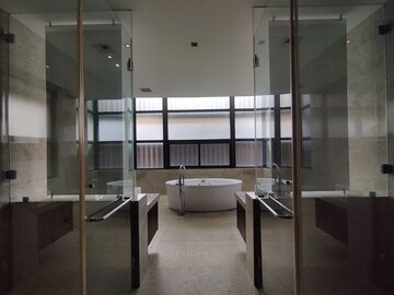 Kitchen in 5 BHK Villa at Prestige Golfshire, Nandi Hills – for Rent