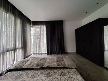 Bedroom in 5 BHK Villa at Prestige Golfshire, Nandi Hills – for Rent