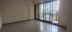 Room in 2.5 BHK Apartment at Daya Shreeji Goregaon, Goregaon East – for Rent
