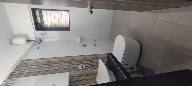 Bathroom, daya-shreeji-goregaon 2.5 Bedroom 830 Sq.Ft. Apartment In Goregaon East Mumbai 10014422