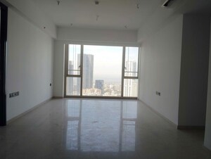 Room in 4 BHK Apartment at Lodha The Park, Worli – for Rent