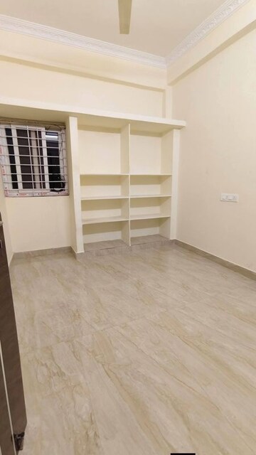 Room in 1 BHK Builder Floor at Begumpet – for Rent