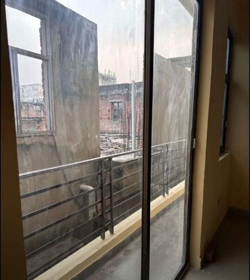 Balcony in 3 BHK Apartment at Hazratganj – for Rent